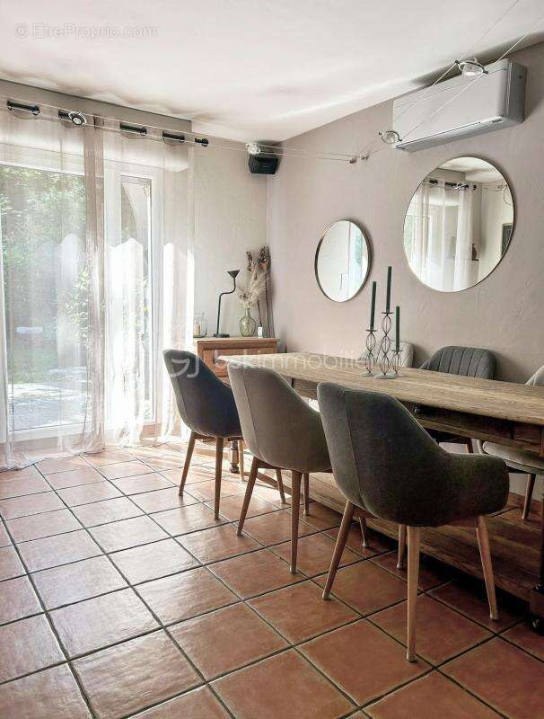 Maison à MERY-SUR-OISE