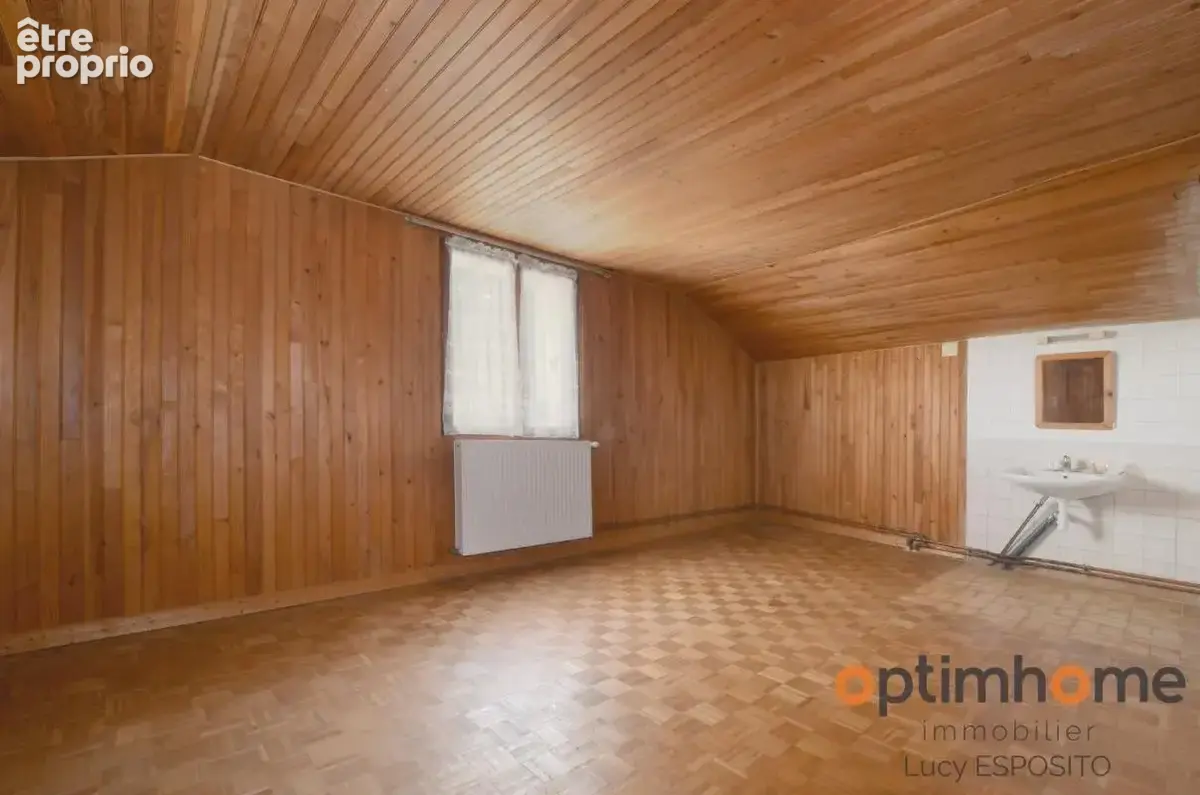  Maison en pierre à rénover avec terrain à bâtir – Nieuil (16)  - photo 13