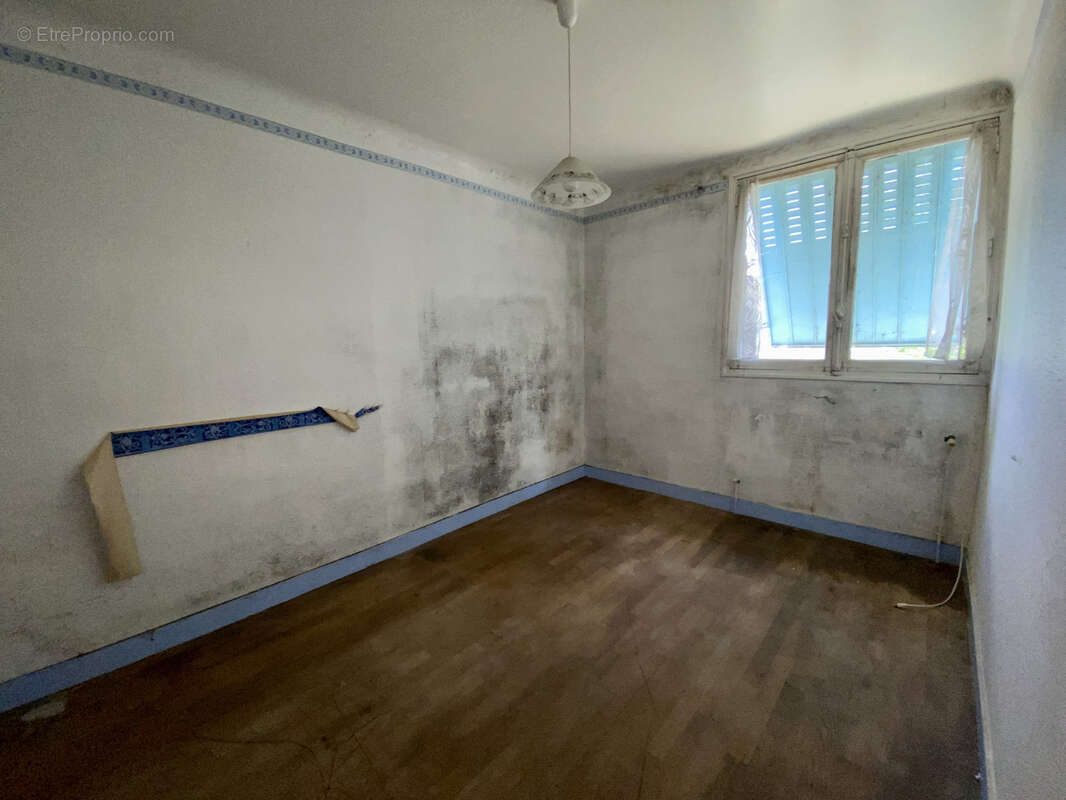 Maison à CERCY-LA-TOUR