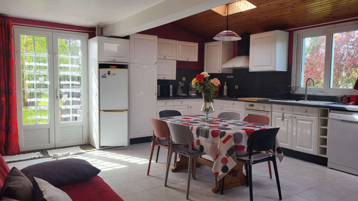 Maison à LOCMARIA