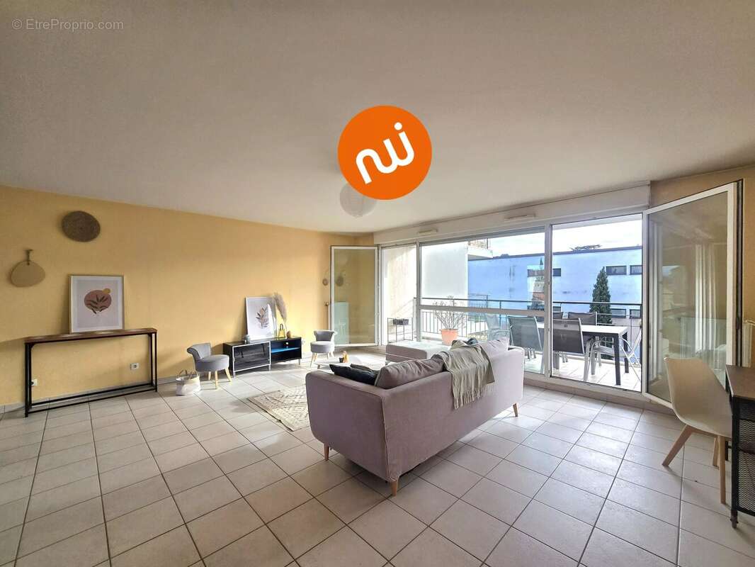 Appartement à TASSIN-LA-DEMI-LUNE