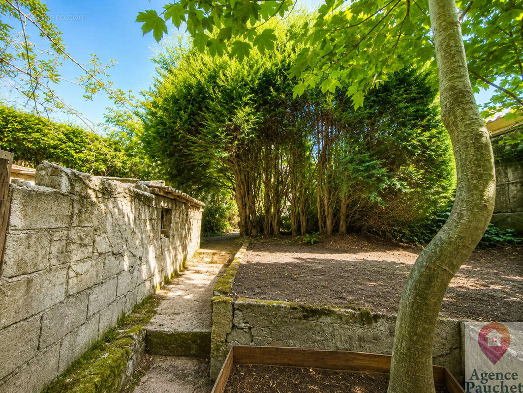 Terrain à BOULOGNE-SUR-MER