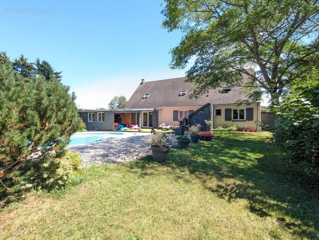 Maison à AUTHEUIL-AUTHOUILLET