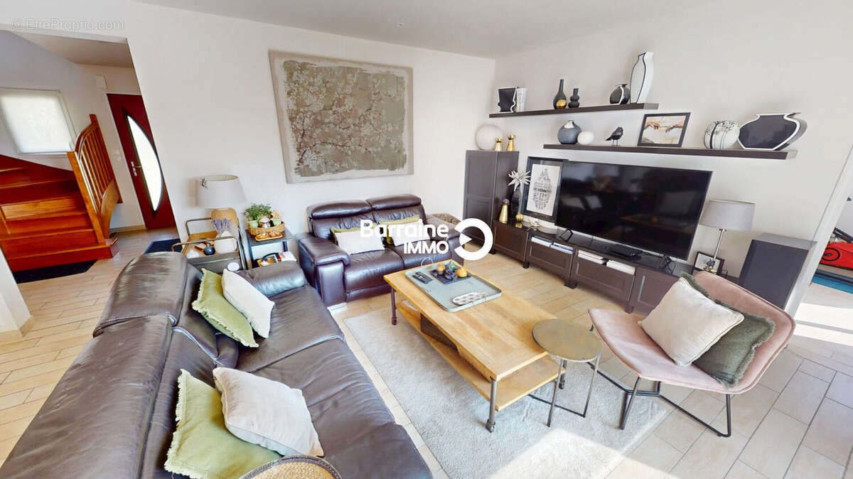 Maison à SAINT-MARTIN-DES-CHAMPS