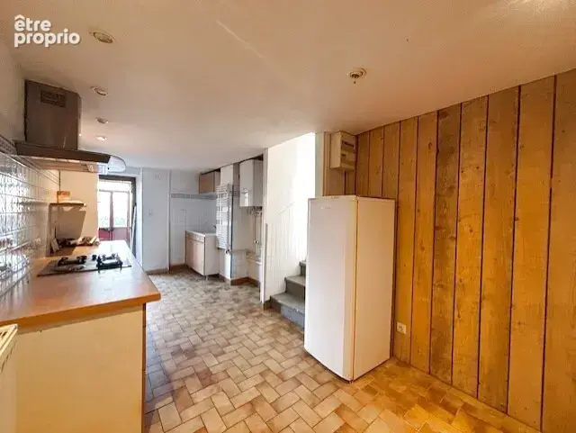 EXCLUSIVITE, maison 2 chambres, terrasse, jardin et dépendance en quartier historique. - photo 1
