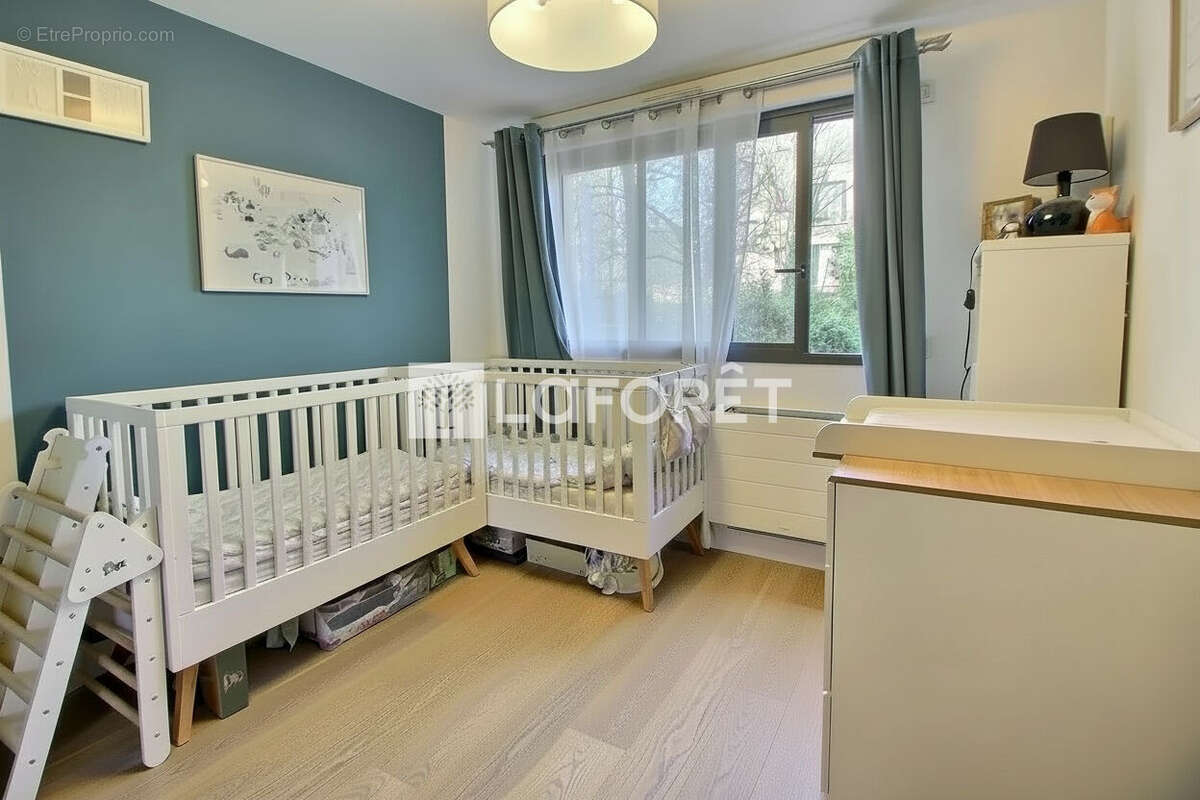 Appartement à SURESNES