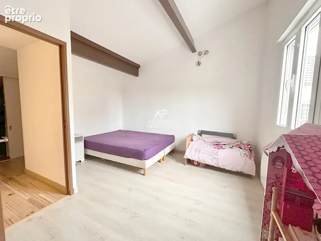 CHAVILLE - Stade - Maison de 6 pièces, 4 chambres et bureau, excellent état - photo 8