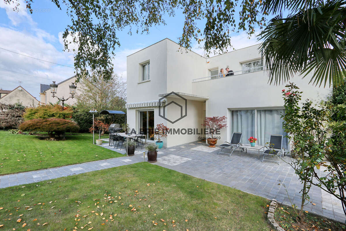 Maison à QUINCY-SOUS-SENART