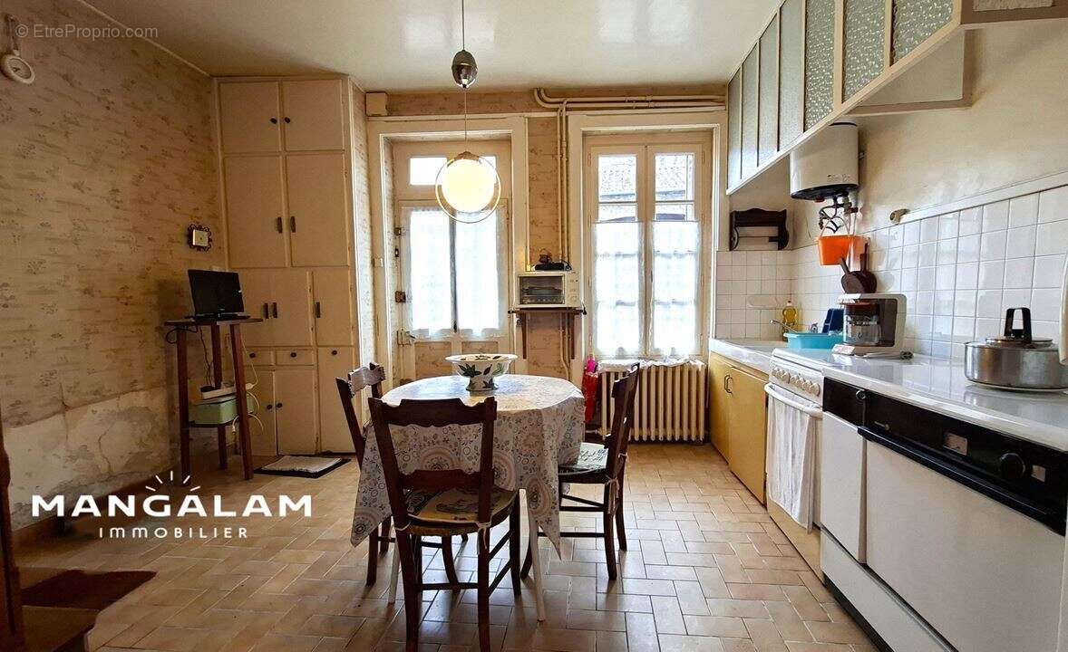 Maison à MORTEMART