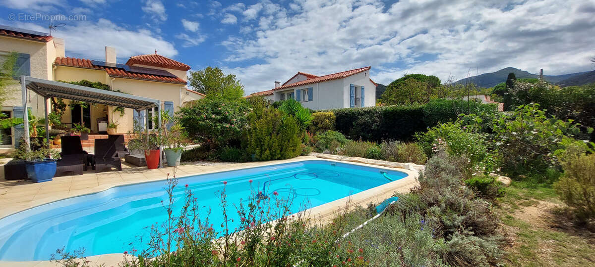 Maison à LAROQUE-DES-ALBERES