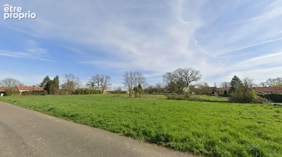 Terrain de 813m² à vendre à Polliat - photo 2