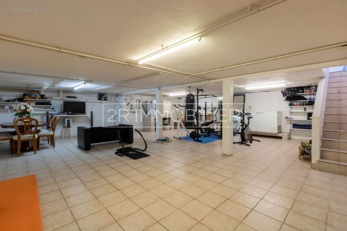 Maison à MAGNY-LE-HONGRE