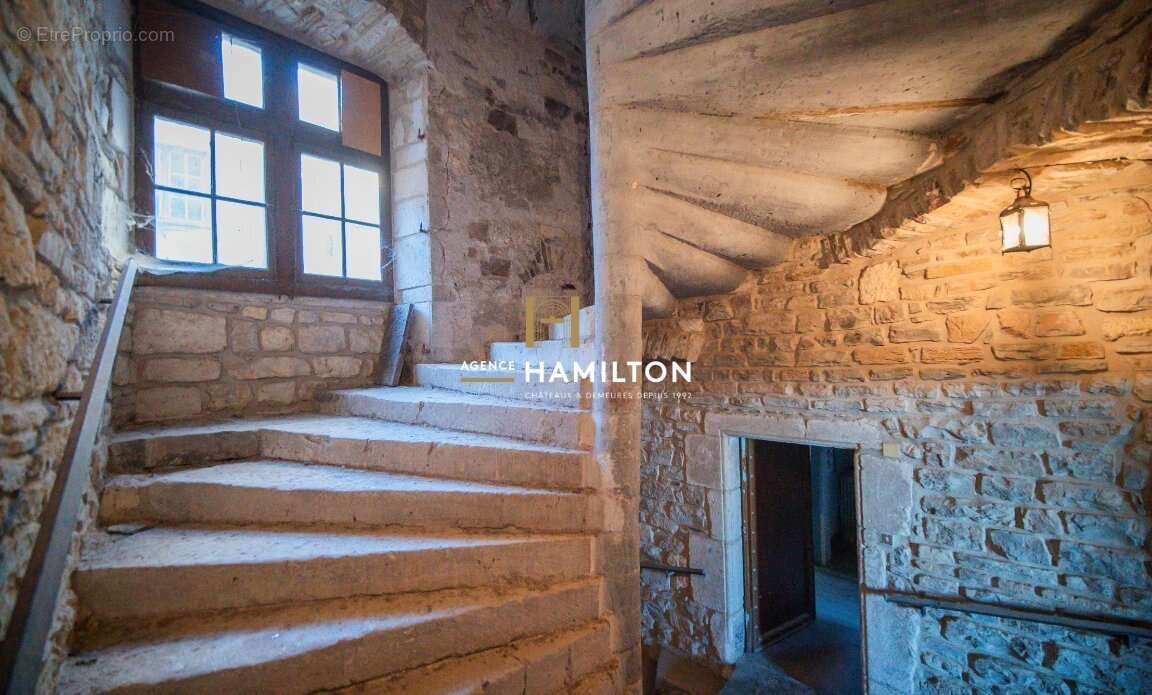 Maison à CORDES-SUR-CIEL