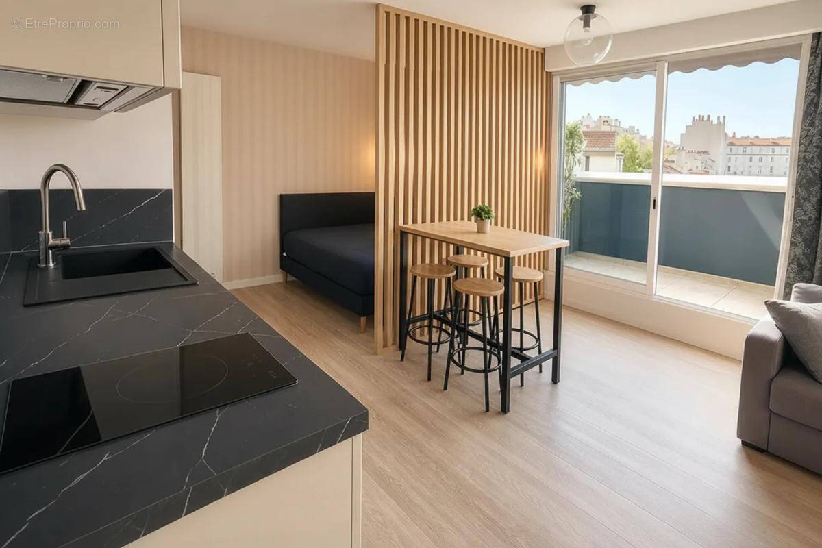 Appartement à MARSEILLE-3E