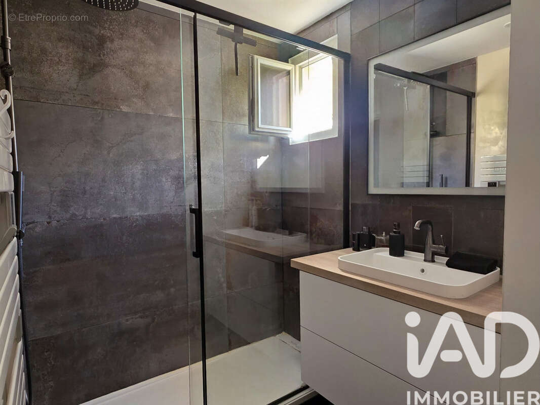 Photo 6 - Appartement à ROQUEBRUNE-SUR-ARGENS