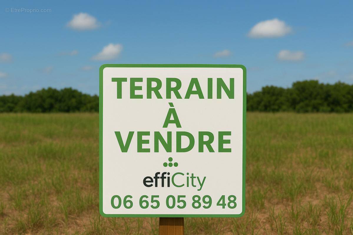 Terrain à MONTBAZON