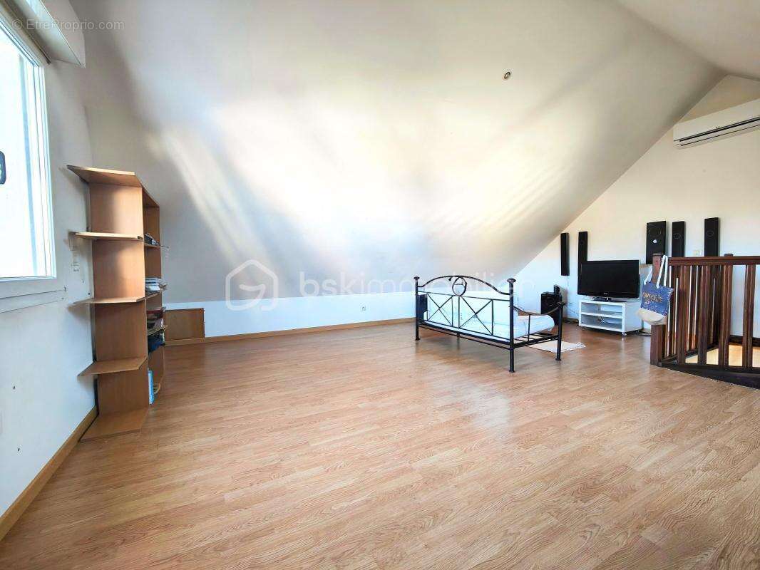 Maison à BAZAINVILLE