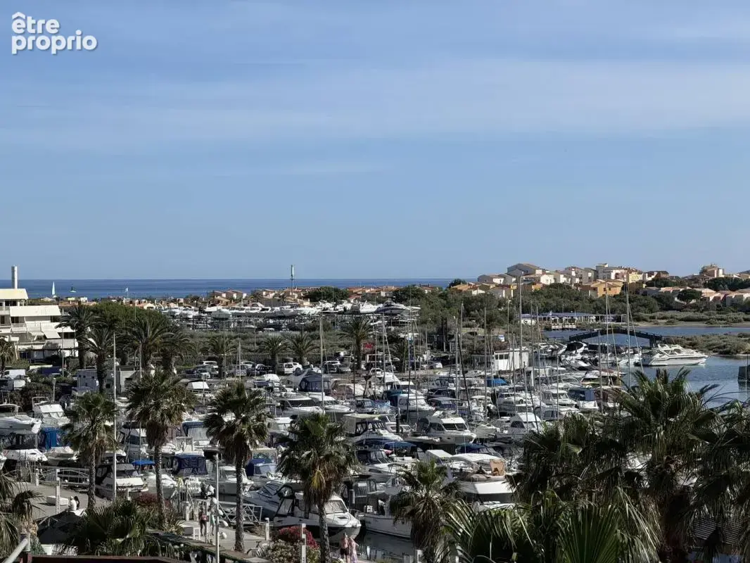 CAP D'AGDE. Village Naturiste. Duplex T2 en Rooftop avec Piscine, Jacuzzis et Garage Privatif - photo 4