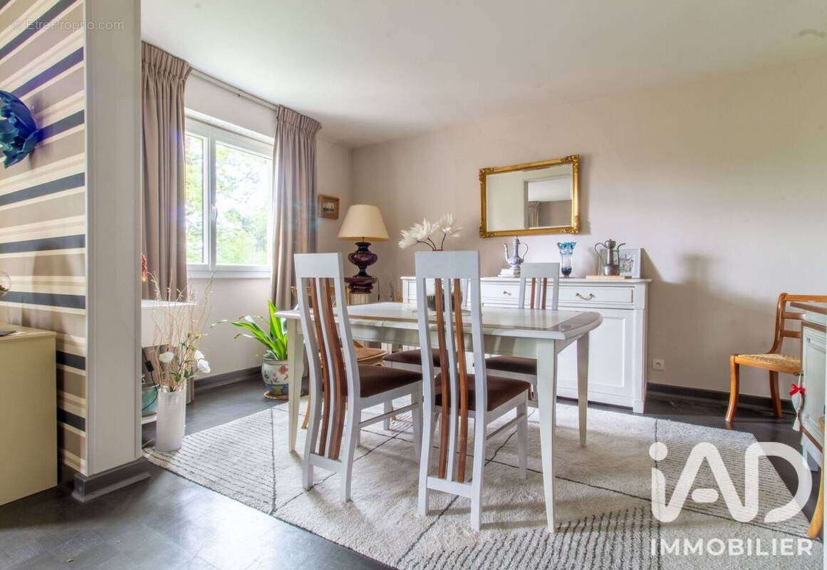 Photo 1 - Appartement à SAINT-JEAN-DE-BRAYE