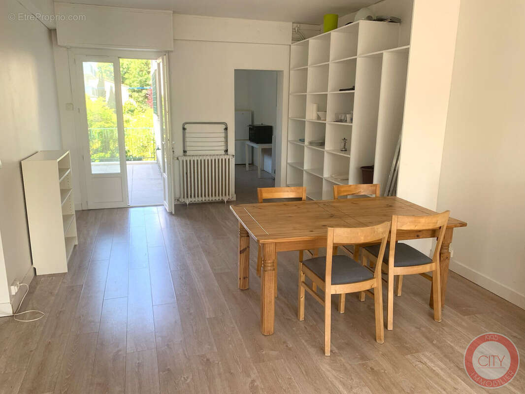Appartement à BORDEAUX