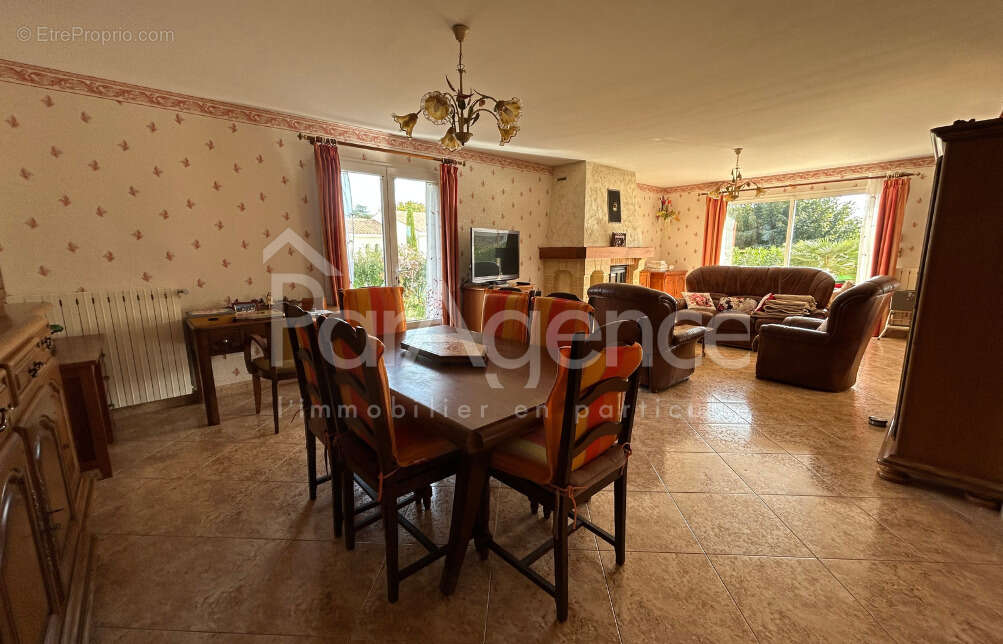 Maison familiale avec beau terrain arboré - photo 6