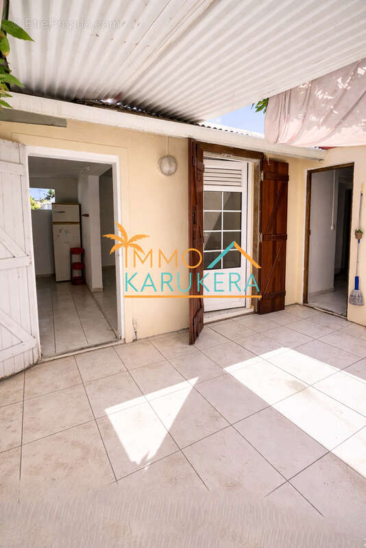 Maison à BASSE-TERRE