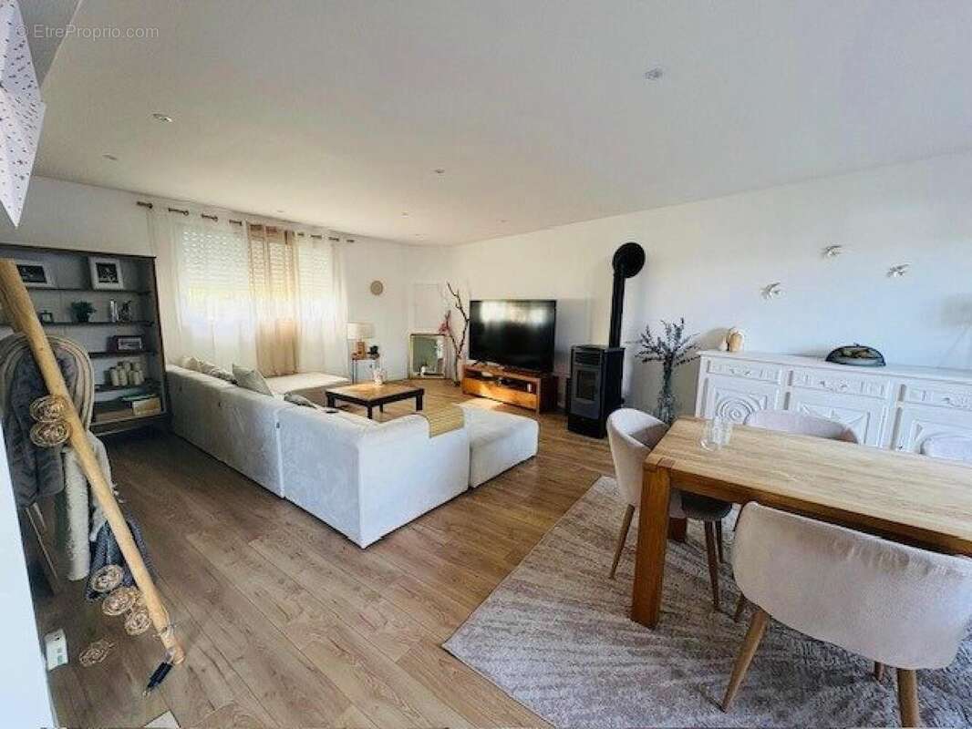 Photo 4 - Maison à CORDEMAIS