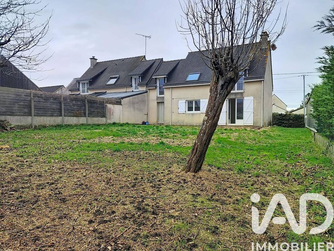 Photo 1 - Maison à PLEINE-FOUGERES