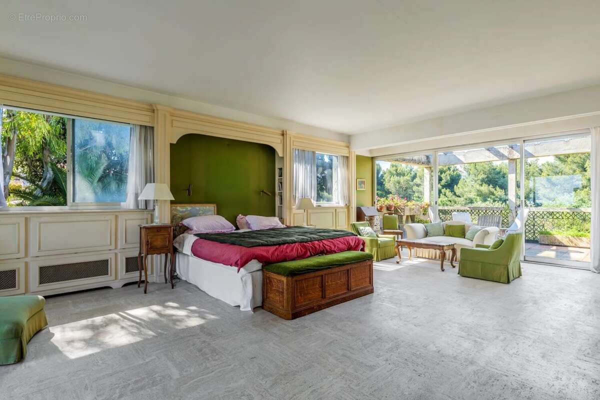 Maison à CAGNES-SUR-MER