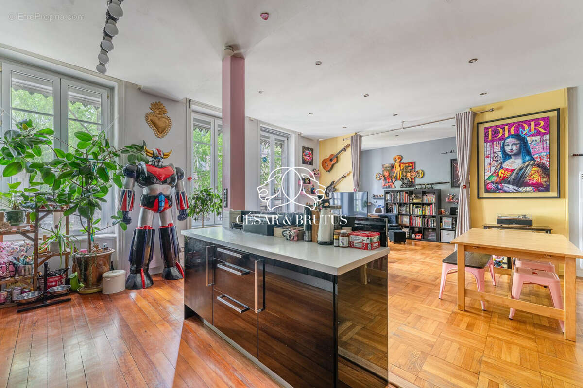 Appartement à LYON-6E