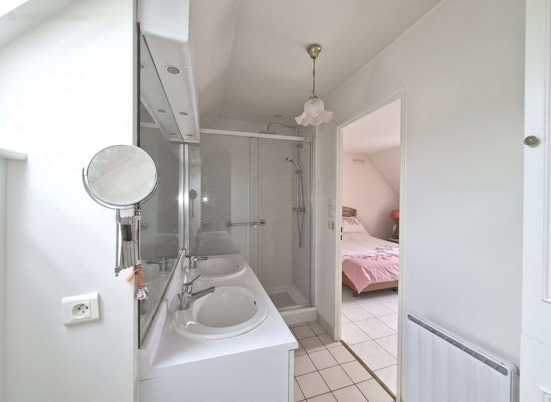 Maison 153 m² à Noisy-Le-Grand  - photo 9