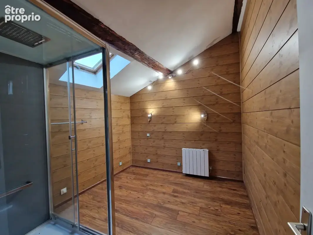 Immeuble à ORLIÉNAS - photo 10