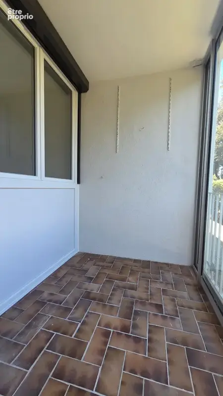 A vendre - beziers - quartier injalbert - appartement rdc t4 de 85 m2 avec loggia et cave - photo 5