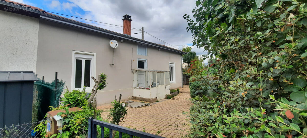 Maison à SAINTE-FLORINE