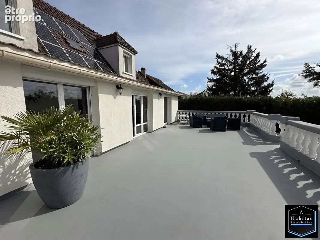 Maison familiale 6 pièces - 160m² - Sous-sol - photo 1