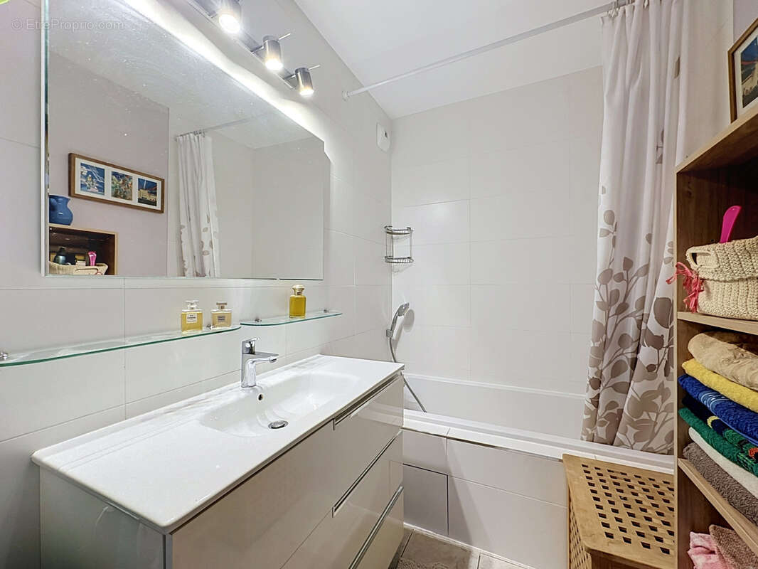 Appartement à TASSIN-LA-DEMI-LUNE
