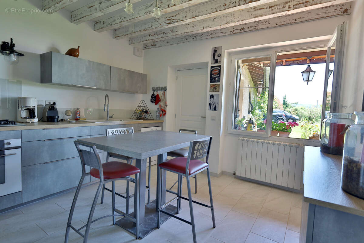Maison à OYTIER-SAINT-OBLAS