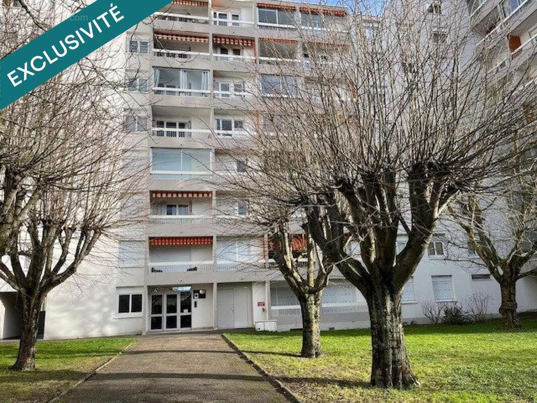 Photo 8 - Appartement à FLEURY-LES-AUBRAIS