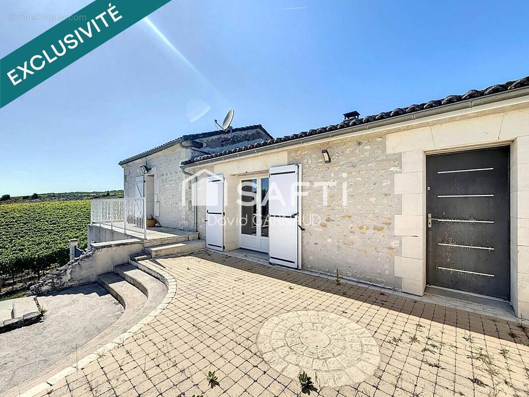 Photo 1 - Maison à BARBEZIEUX-SAINT-HILAIRE