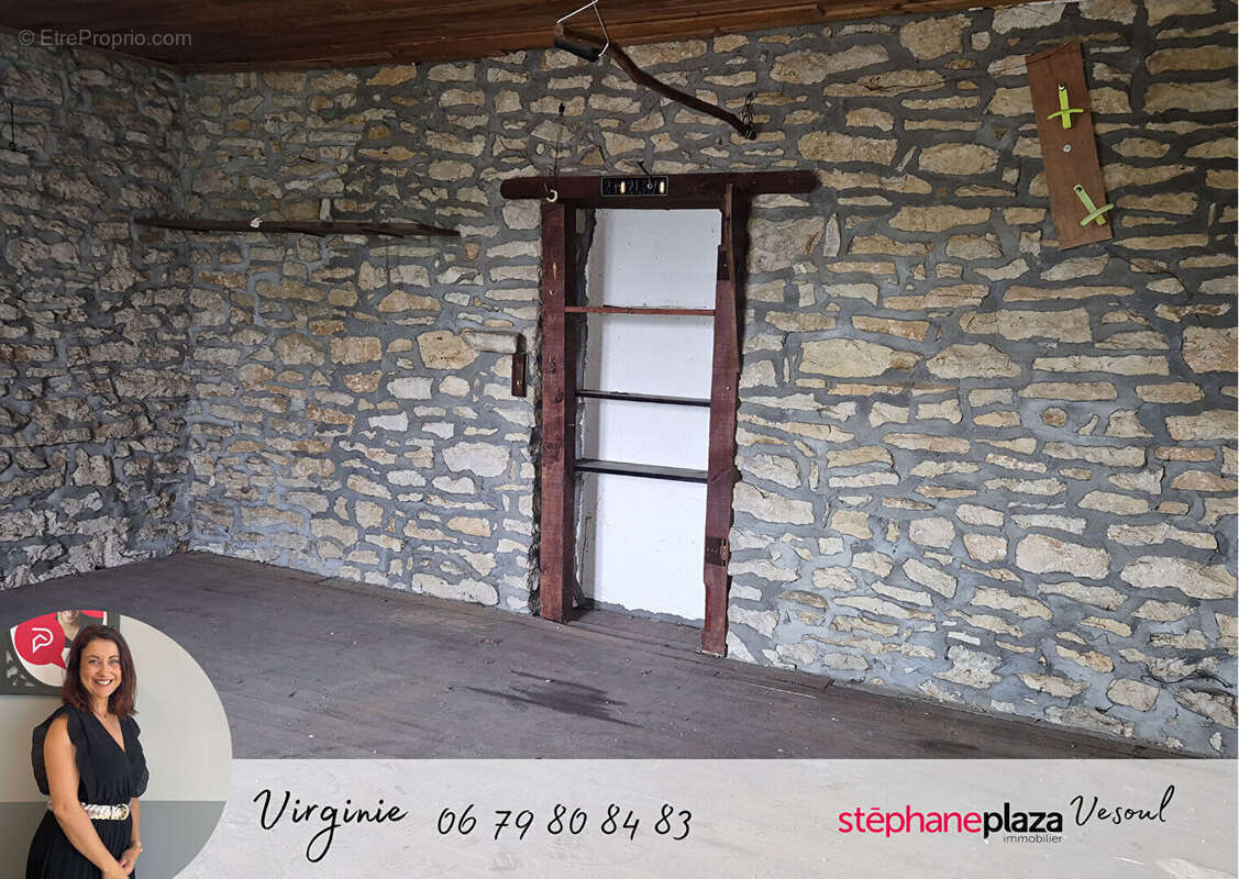 Maison à FLEUREY-LES-FAVERNEY