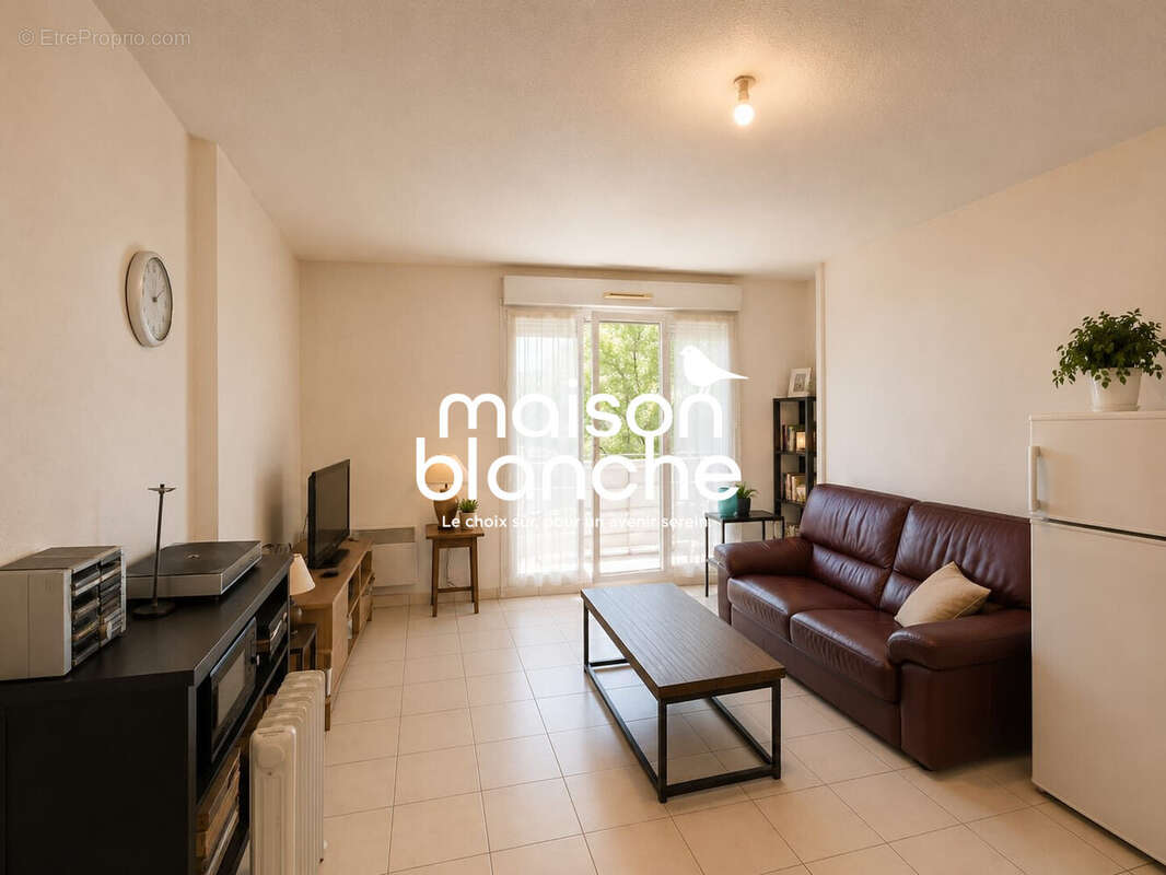 Appartement 54 m² à Parthenay  - photo 3