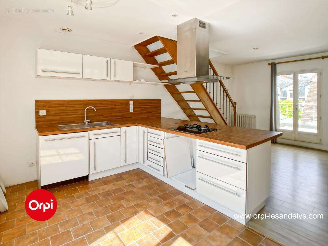 Maison et local commercial À Vendre - photo 15