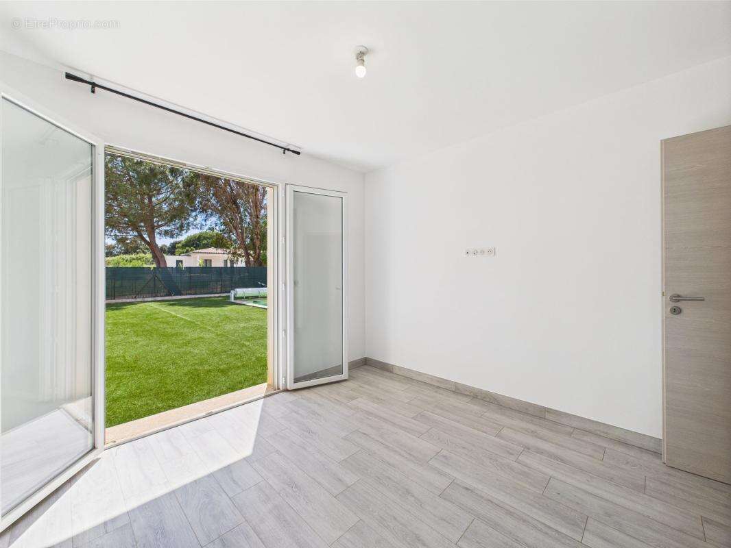 Appartement à PERI