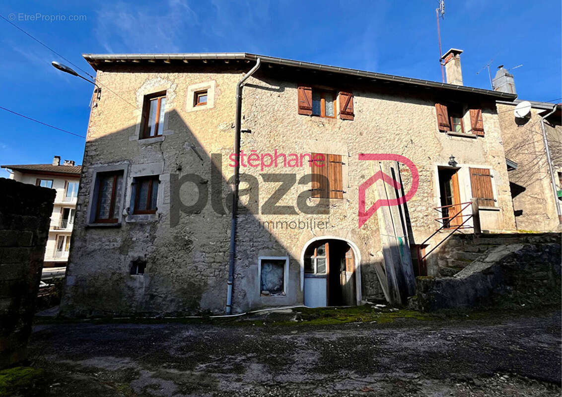 Maison à CROTENAY