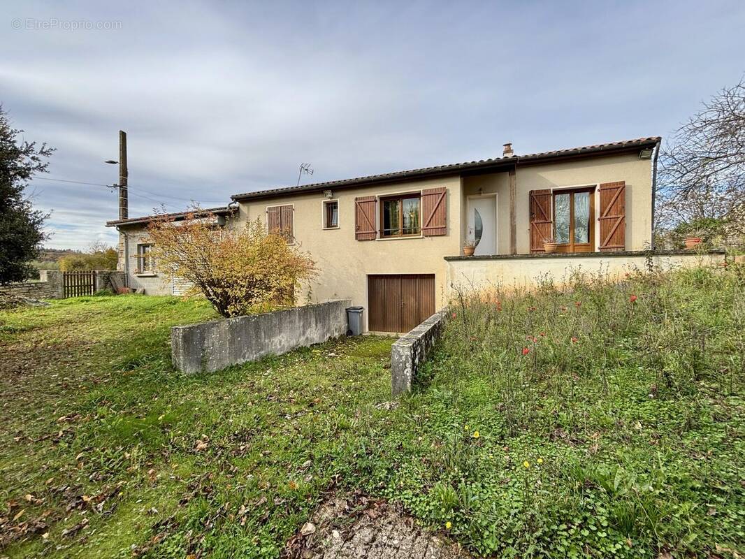 Maison à CEAUX-EN-COUHE