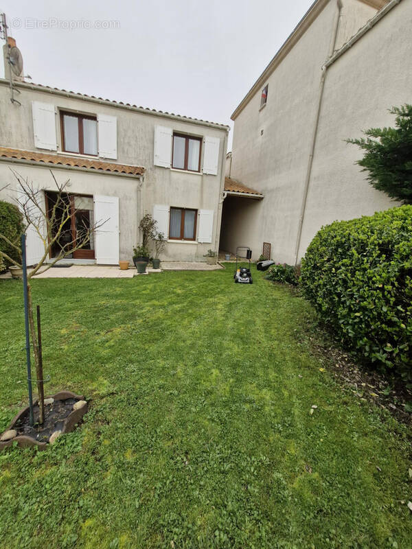 Maison à MESCHERS-SUR-GIRONDE
