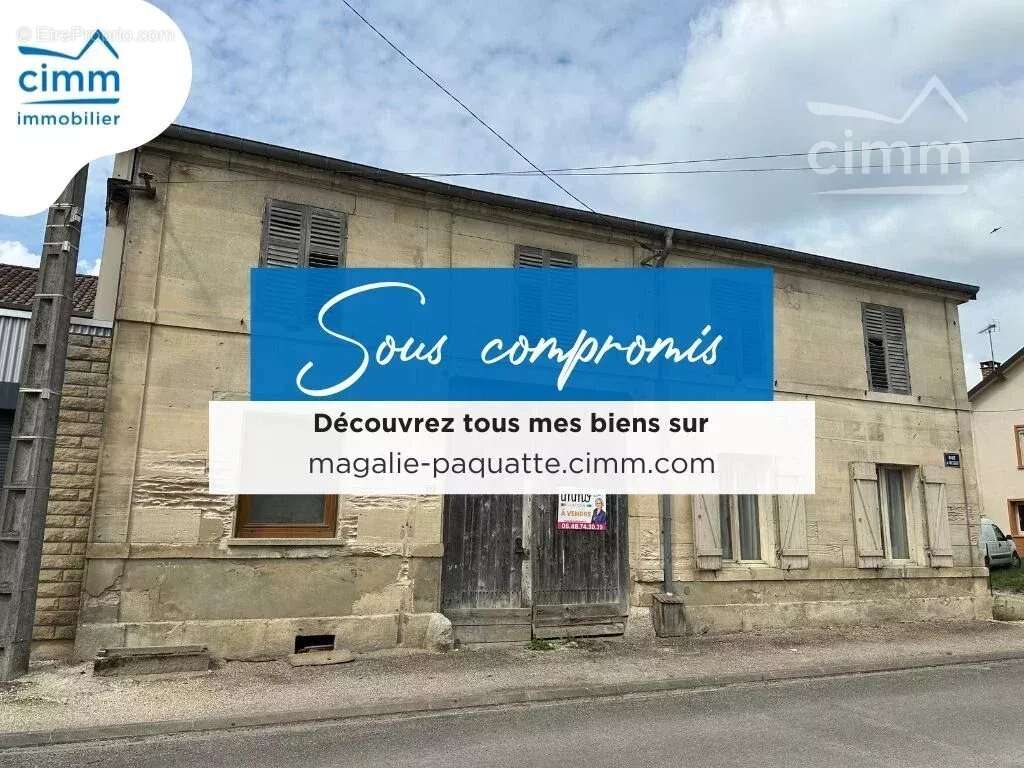 Maison à MOGNEVILLE