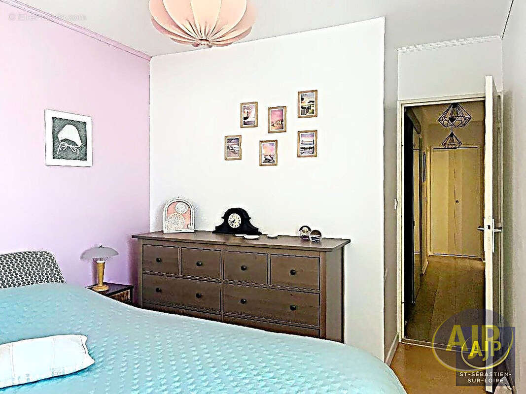 Appartement à SAINT-SEBASTIEN-SUR-LOIRE
