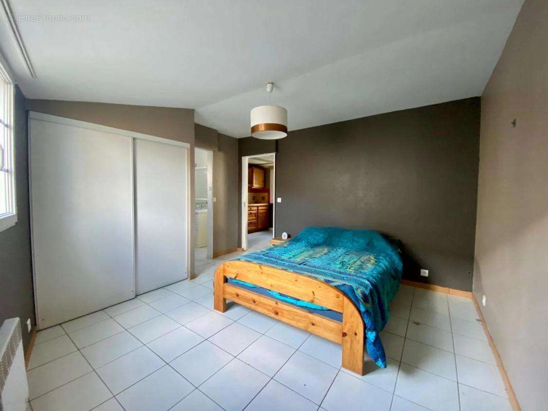 Maison à BOURCEFRANC-LE-CHAPUS