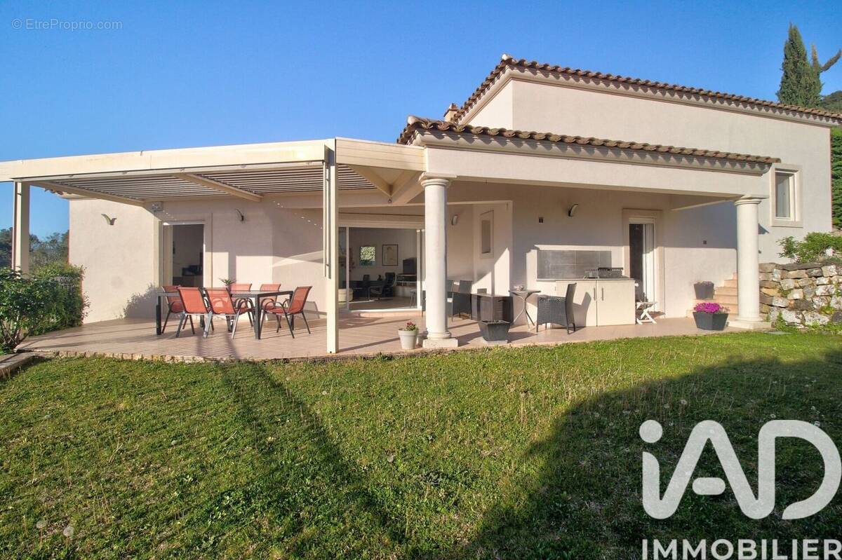 Photo 1 - Maison à EVENOS